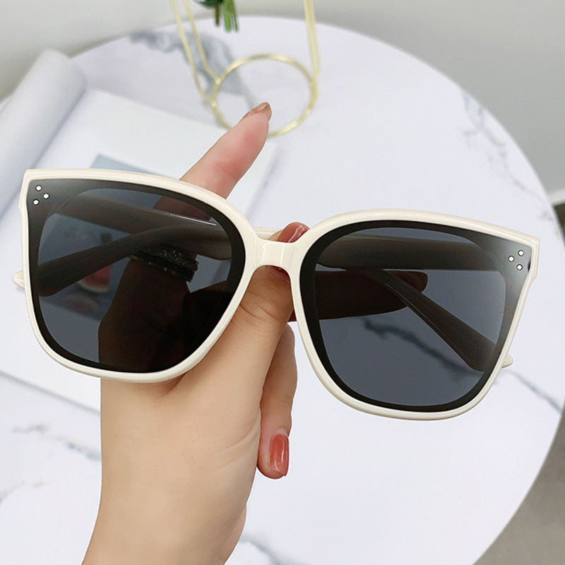 Damen Cat-Eye Sonnenbrille im edlen und modernen Design Brehn