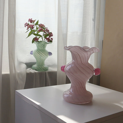 Skulpturale gewellte Kunstglas Dekovase Brehn