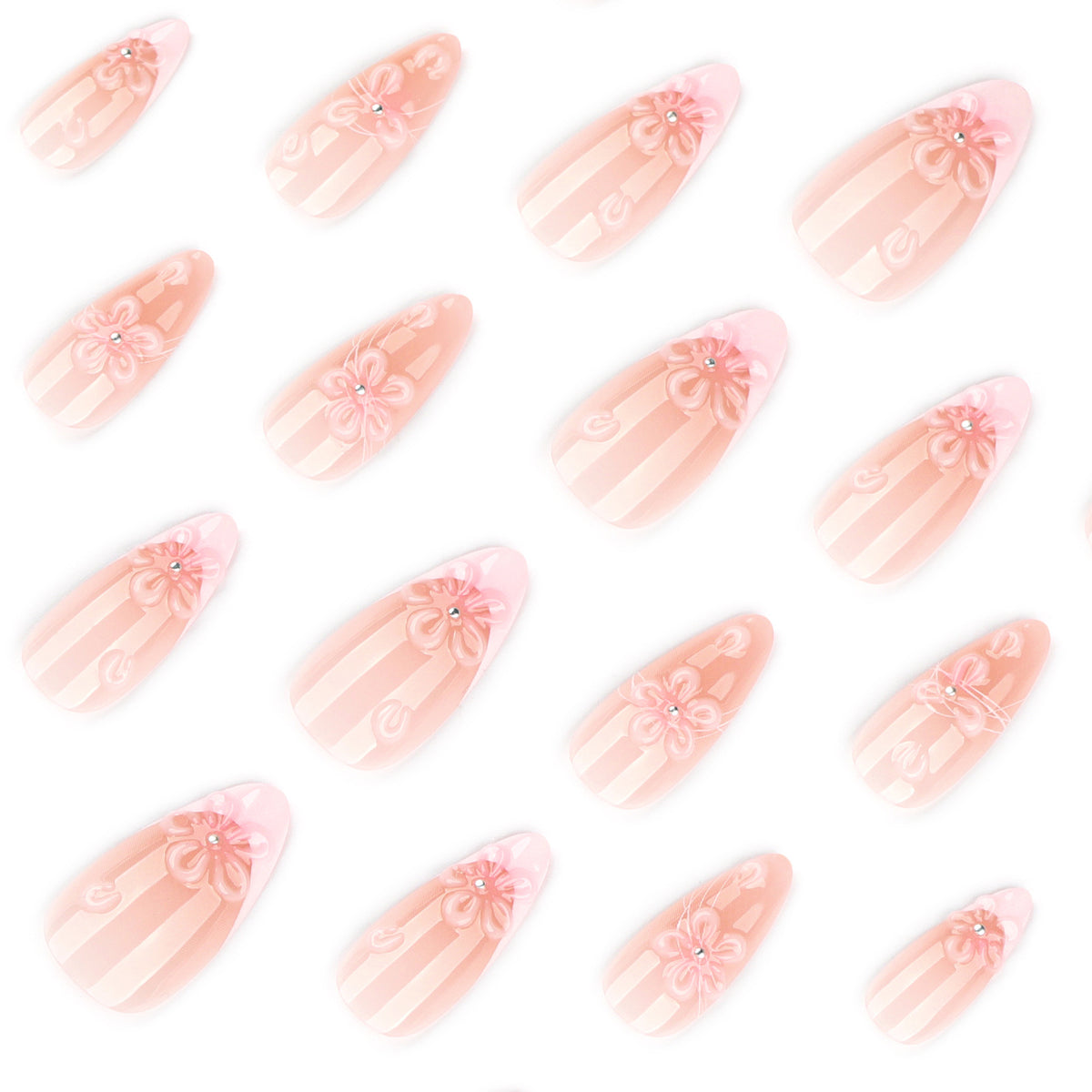 Kunstvolle Nagelverlängerungen mit floralen 3D-Details Brehn