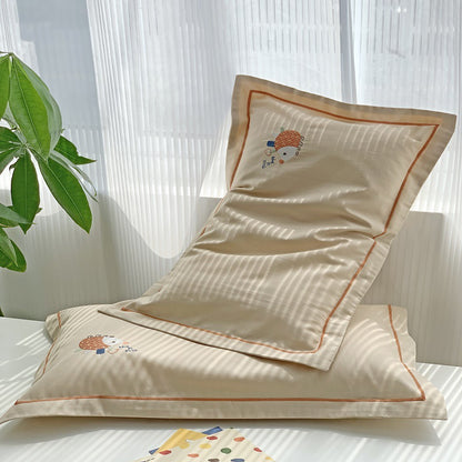 Besticktes Baumwollsatin-Kissenbezug-Set mit Pipingskante