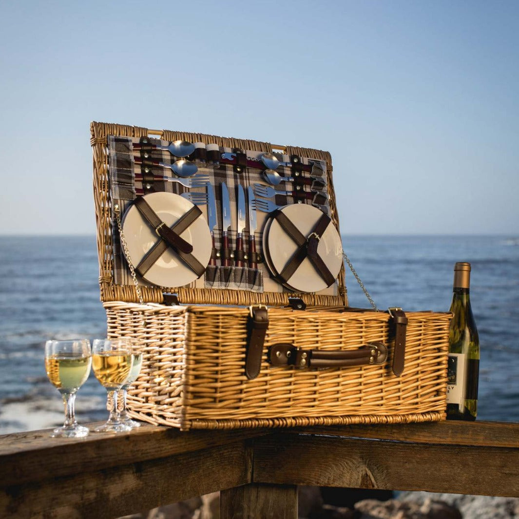 Damen Picknickkorb mit integriertem Geschirr und stilvollen Details Brehn