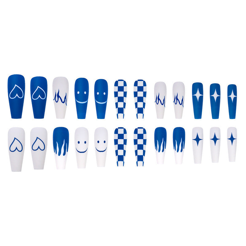 Kunstnagelset mit kreativem geometrischen Design Brehn