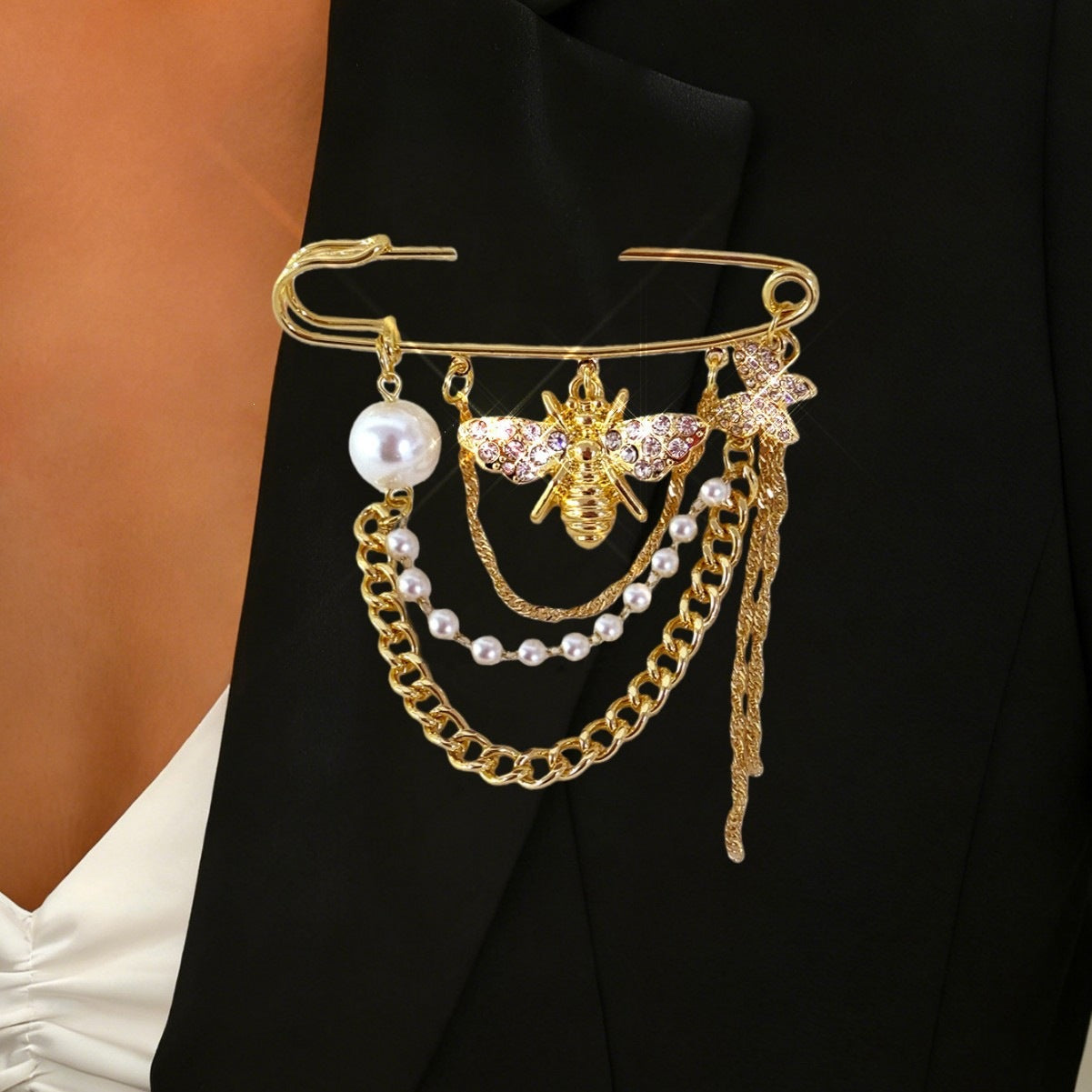 Elegante Sicherheitsnadel mit Perlen und Kristallen Brehn