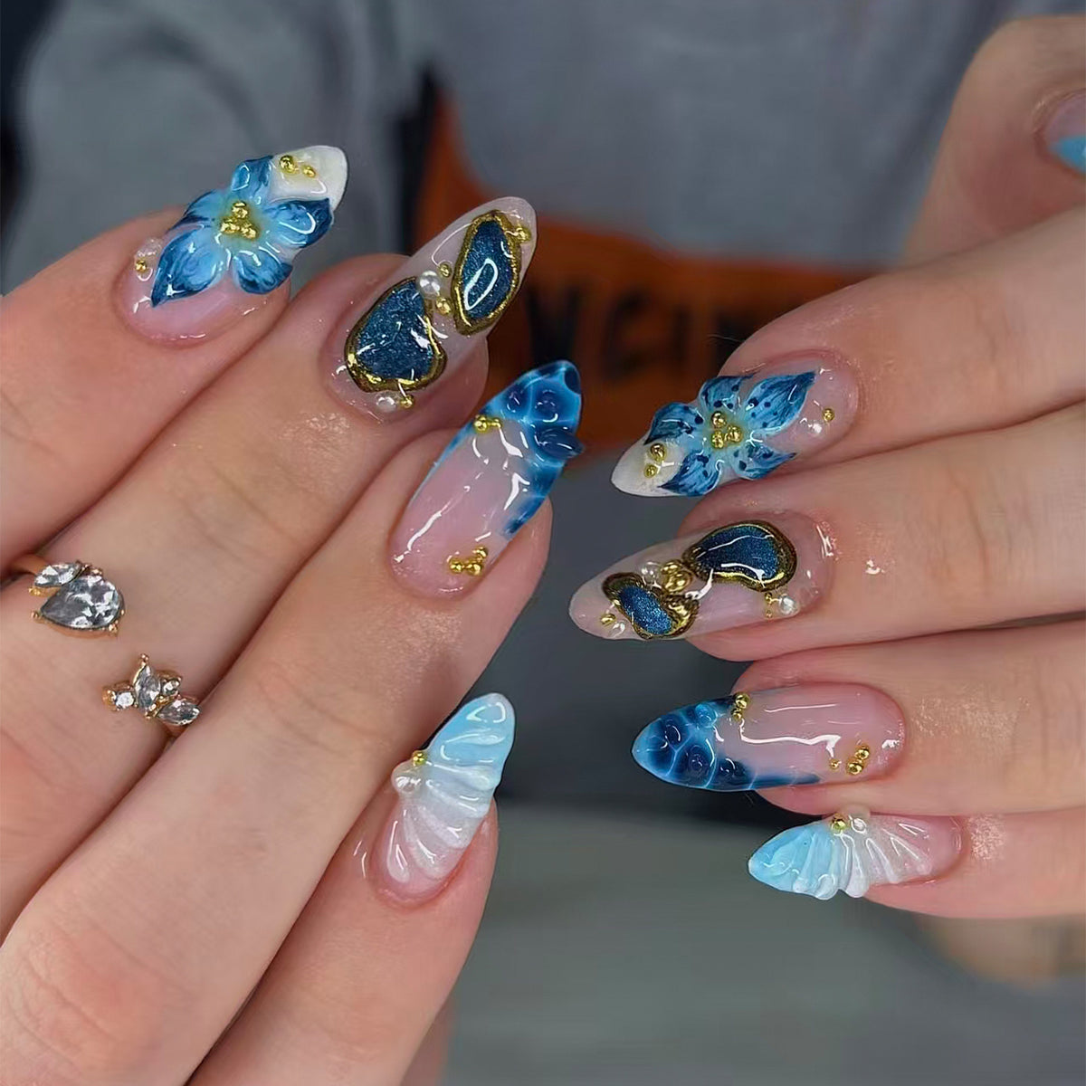Blumenmuster Press-On Nagelkunst Brehn
