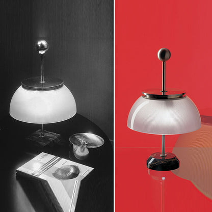 Elegante gefaltete Schirm Tischlampe
