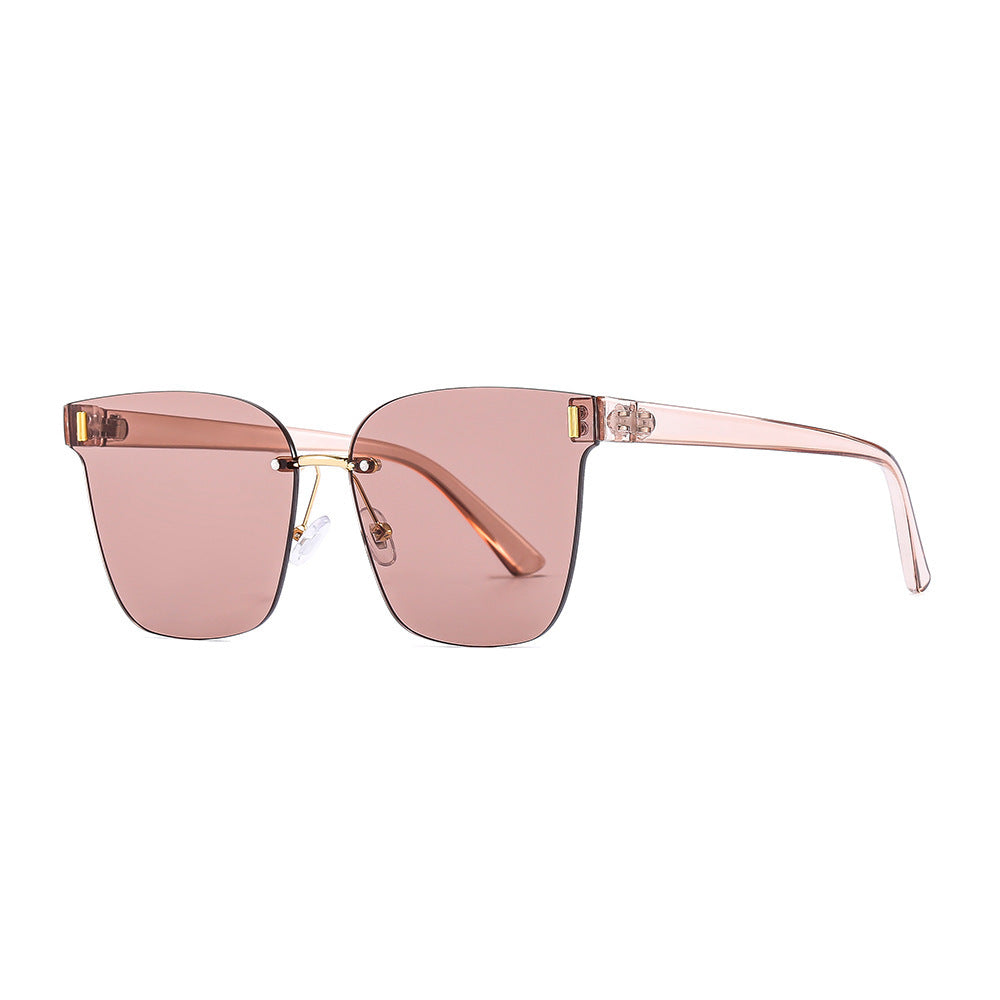 Damen Sonnenbrille im modernen Design mit breitem Rahmen Brehn