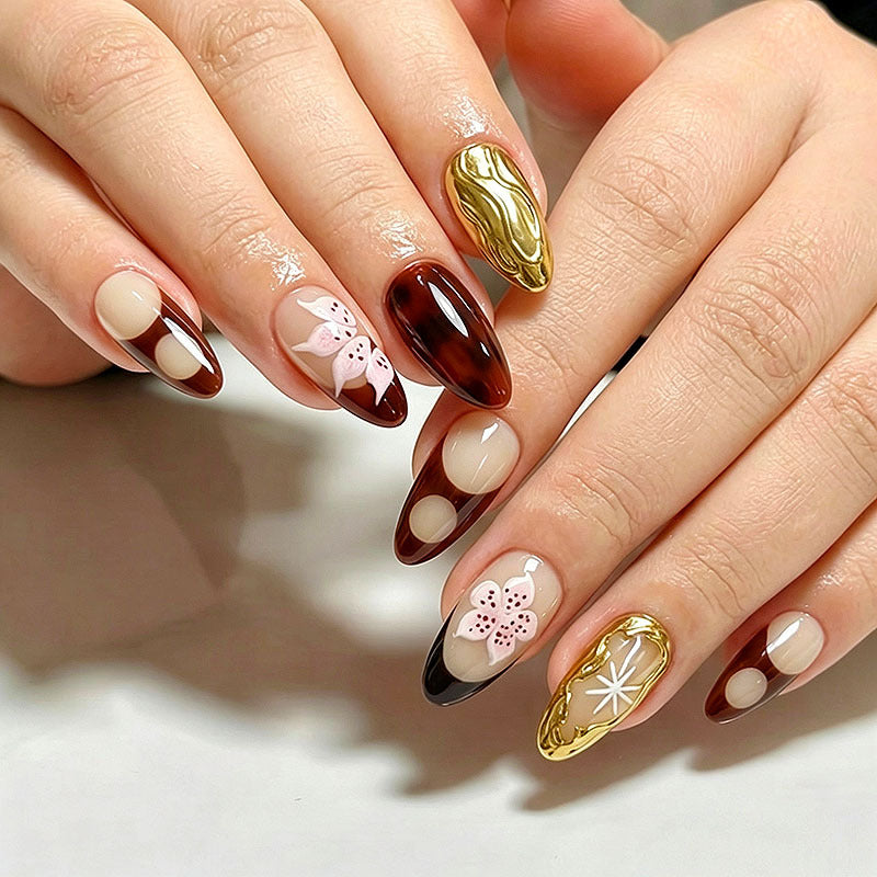 Dekorativer Floral Press-On Nagelkunstset