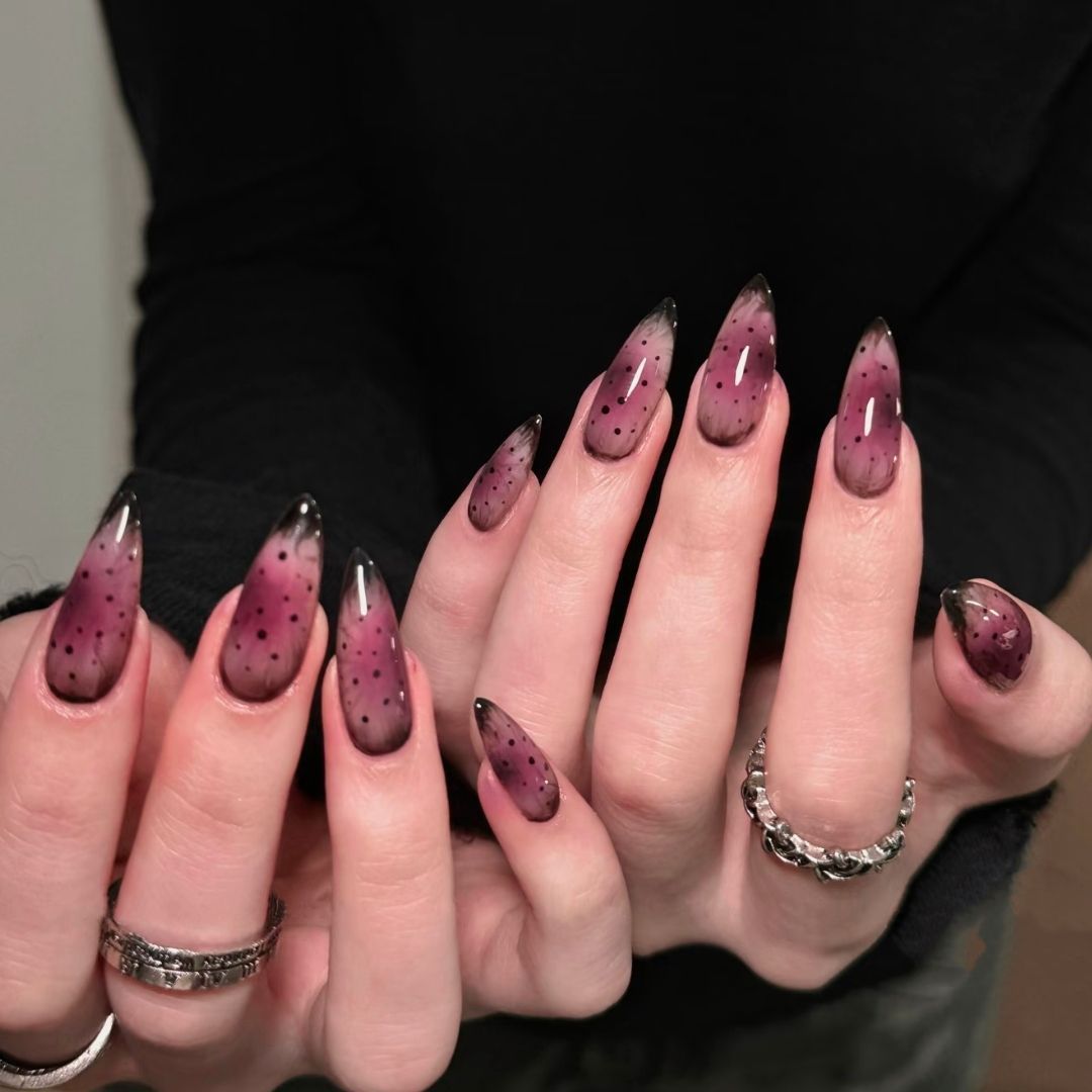 Dekorative Nagelkunst Brehn