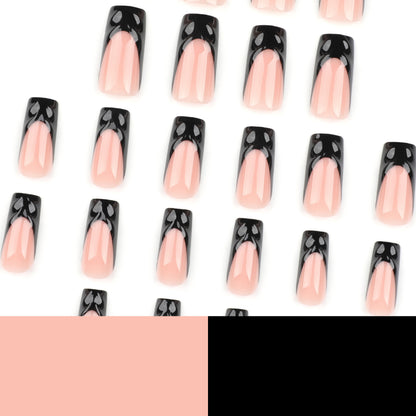 Kunstvolle Gel-Nägel mit modernen Farbverläufen und eleganten Spitzen Brehn