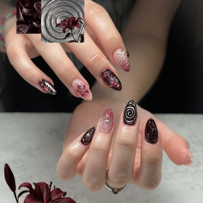 Luxuriöse dekorative Press-On-Nägel mit eleganten Designs