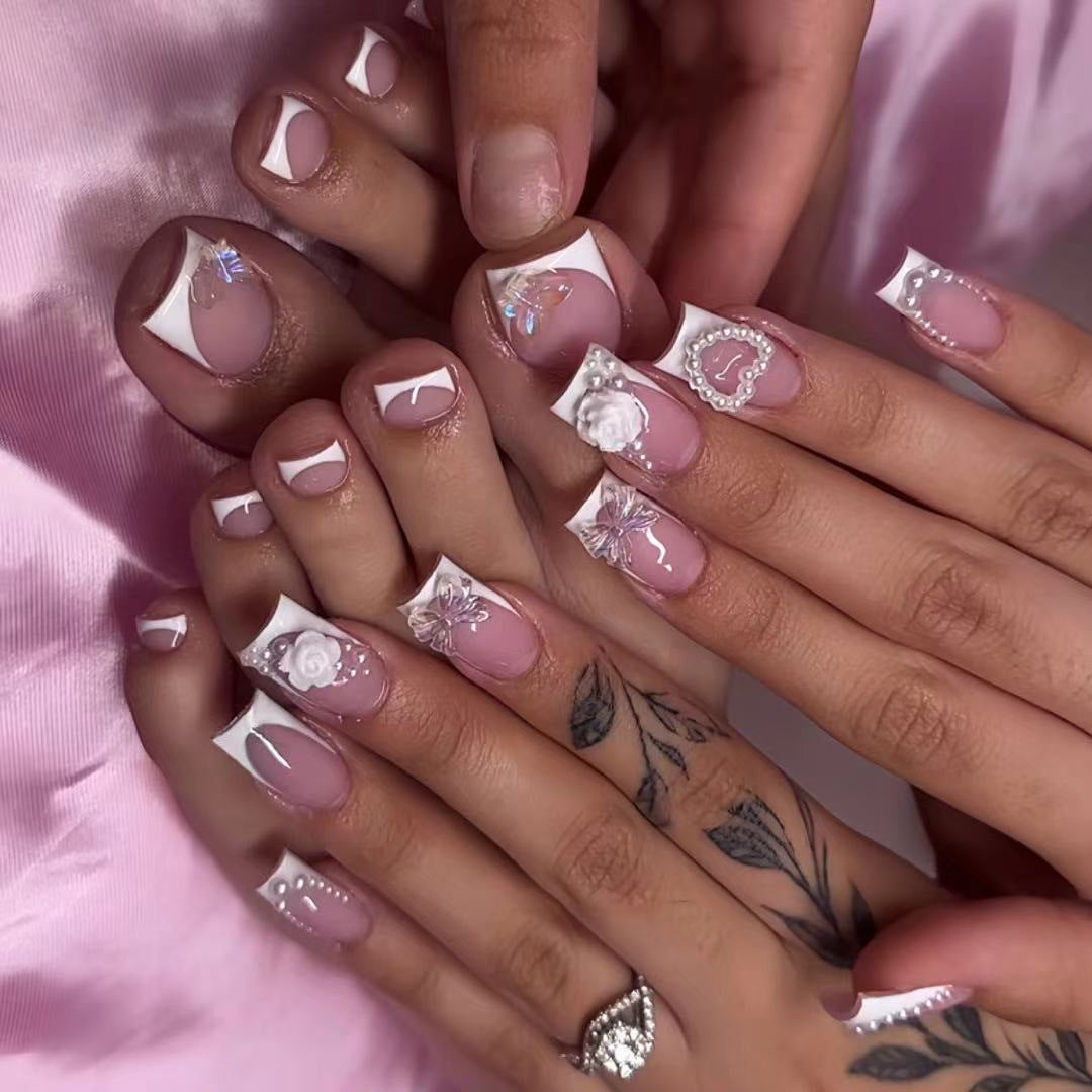 Elegantes dekoratives Press-On-Nagelkunst-Set Brehn