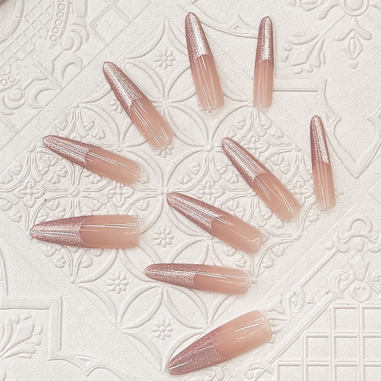 Acryl-Nagelspitzen Brehn