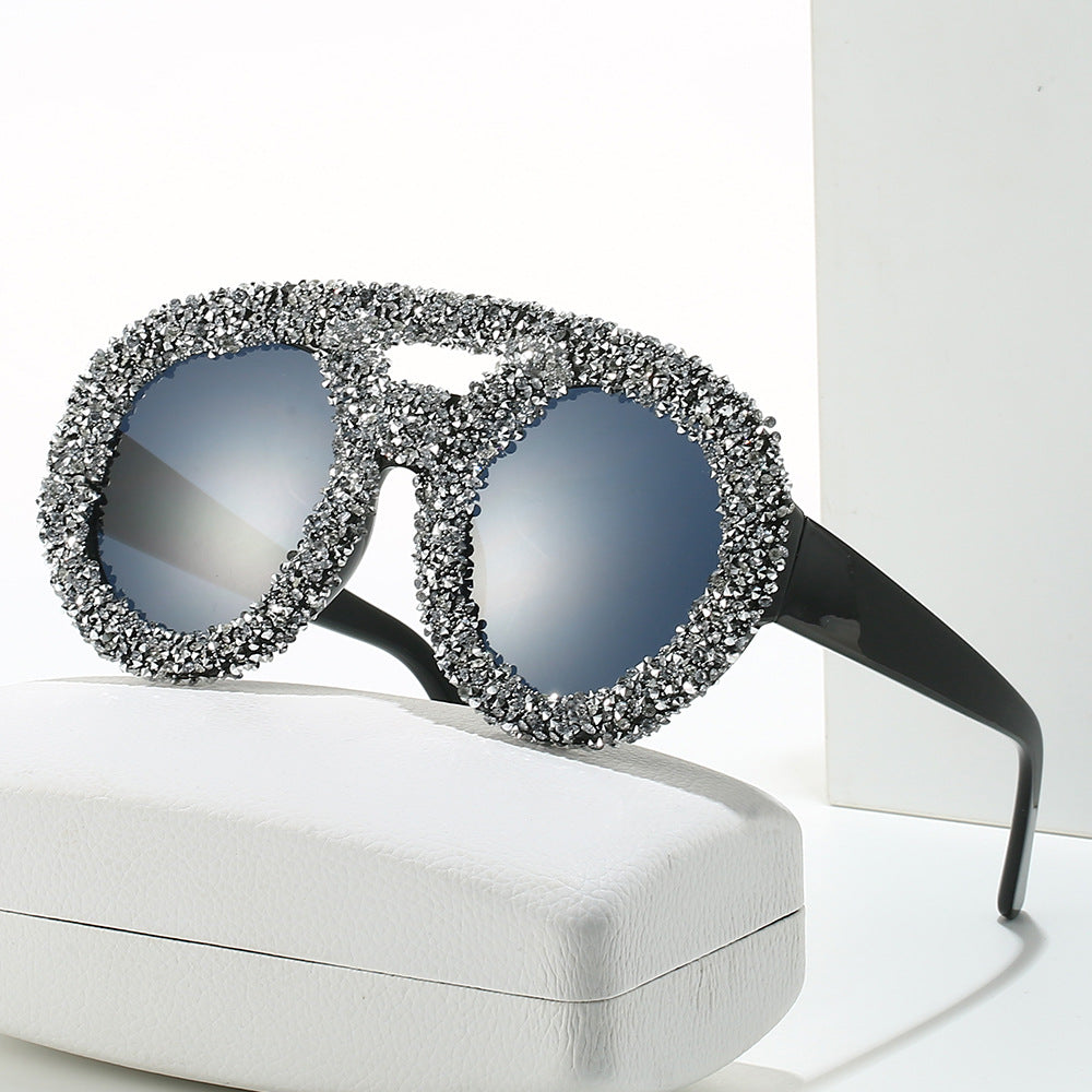 Damen modische Sonnenbrille mit glamourösem Strassrahmen Brehn