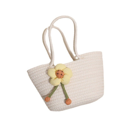 Handgefertigte Korbtasche mit Floralen Akzenten Brehn