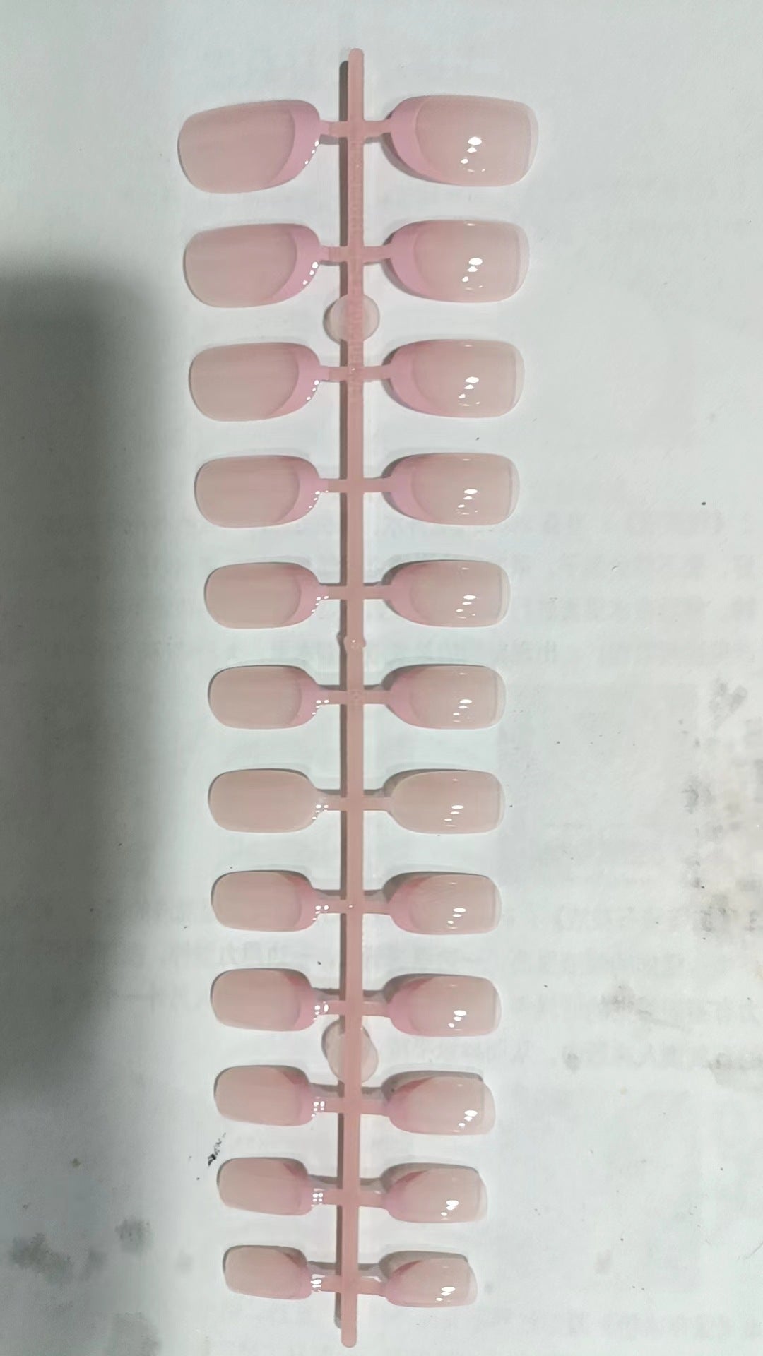 Natürlicher Finish Press-On Nagelspitzen Brehn