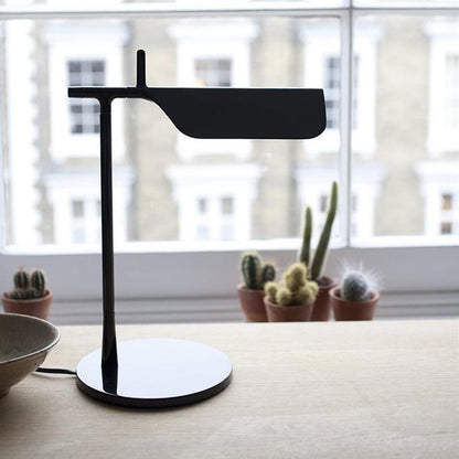Moderne Schreibtischlampe