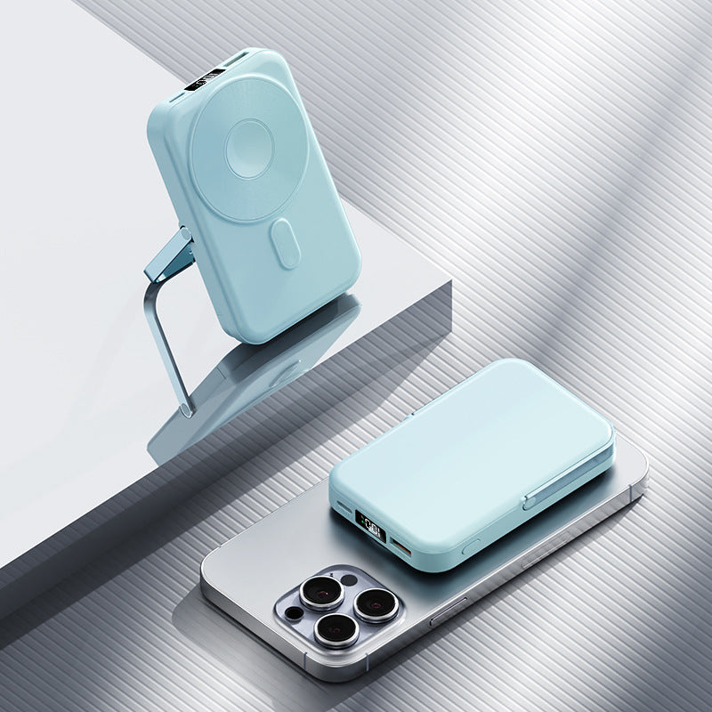 Tragbare Powerbank mit Ausklappbarem Ständer und Digitaler Ladestandsanzeige Brehn