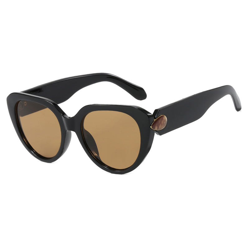 Damen Cat-Eye Sonnenbrille mit auffälligem Design und schützendem UV-Filter Brehn