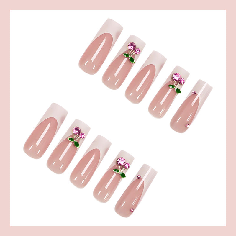 Kunstnagelset mit floralen Verzierungen Brehn