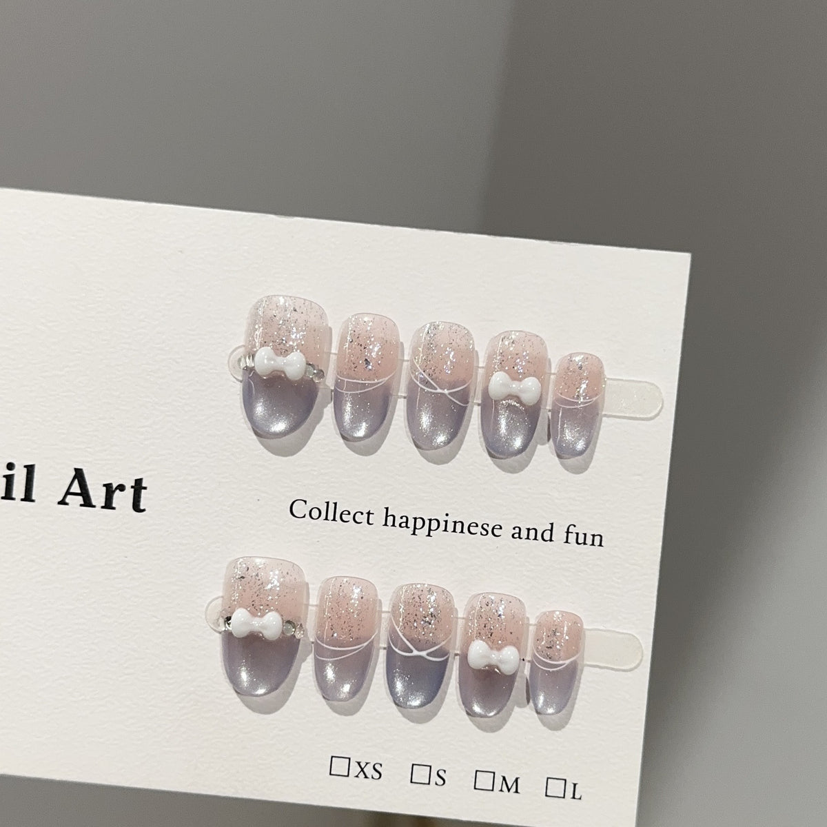 Stylisches Press-On Nageldesign-Set