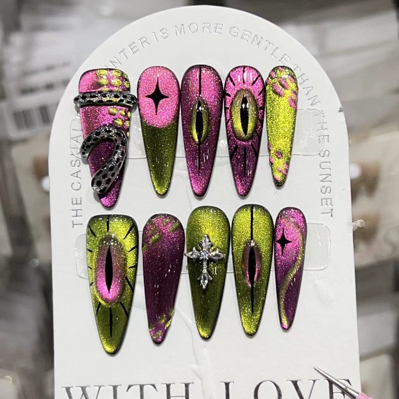 Wiederverwendbares Press-On Nagelset Brehn