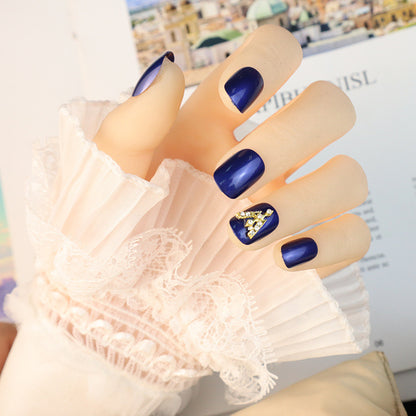 Premium dekorative Press-On Nail Set Brehn
