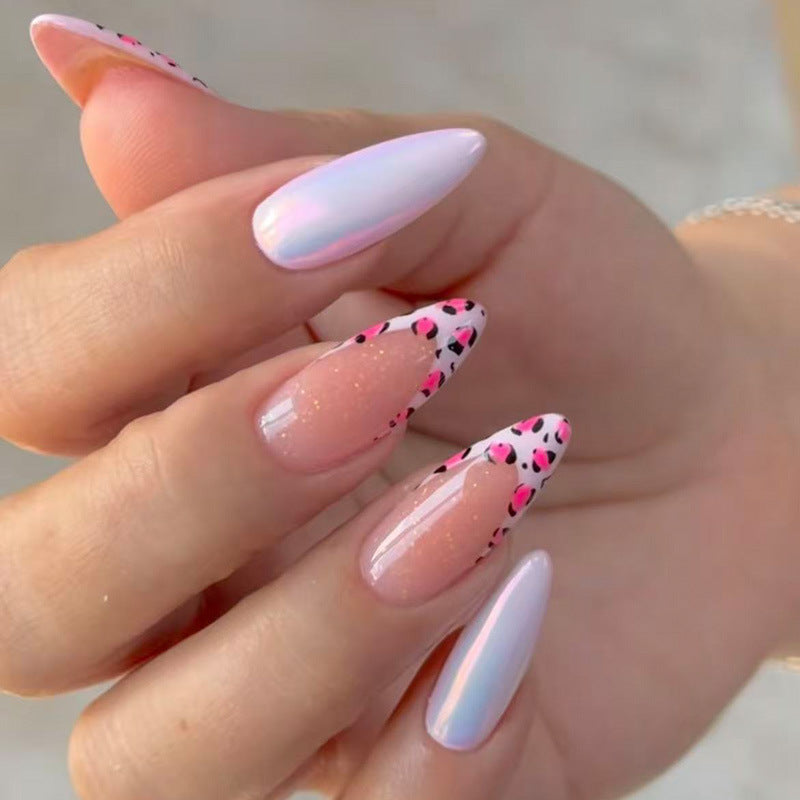 Künstlerische Stiletto-Nagelverlängerungen Brehn