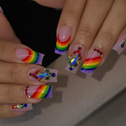Glamorous Regenbogen-inspirierte Nail Art Extensions Brehn
