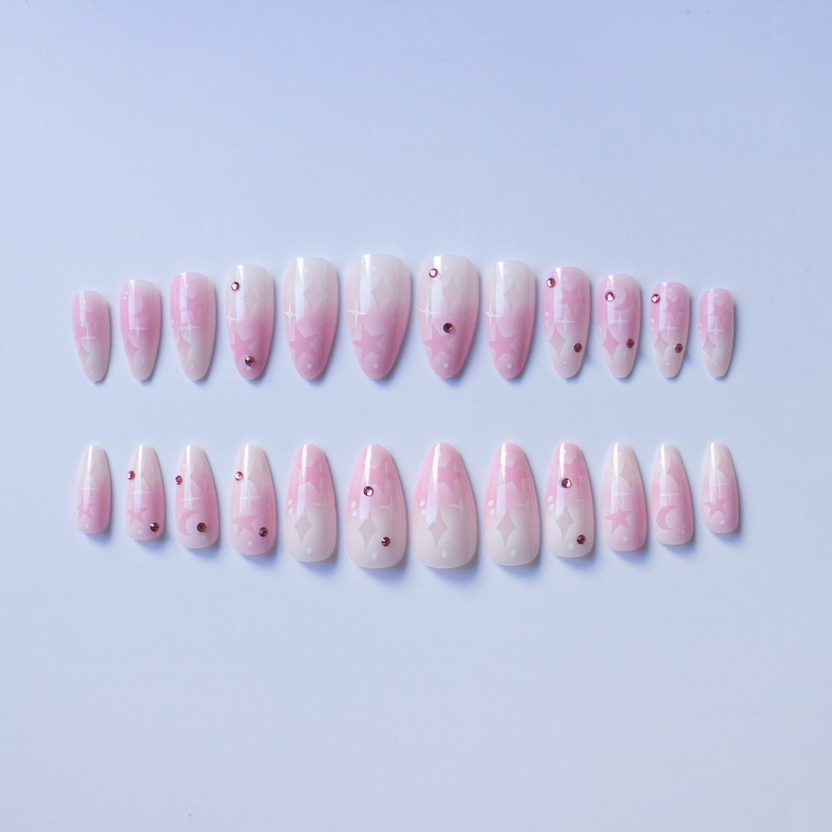 Künstlerisches mit Sternen verziertes Nagelkunst-Set