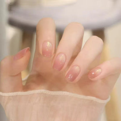 Glamouröse Kunstnägel mit Strassdetails Brehn
