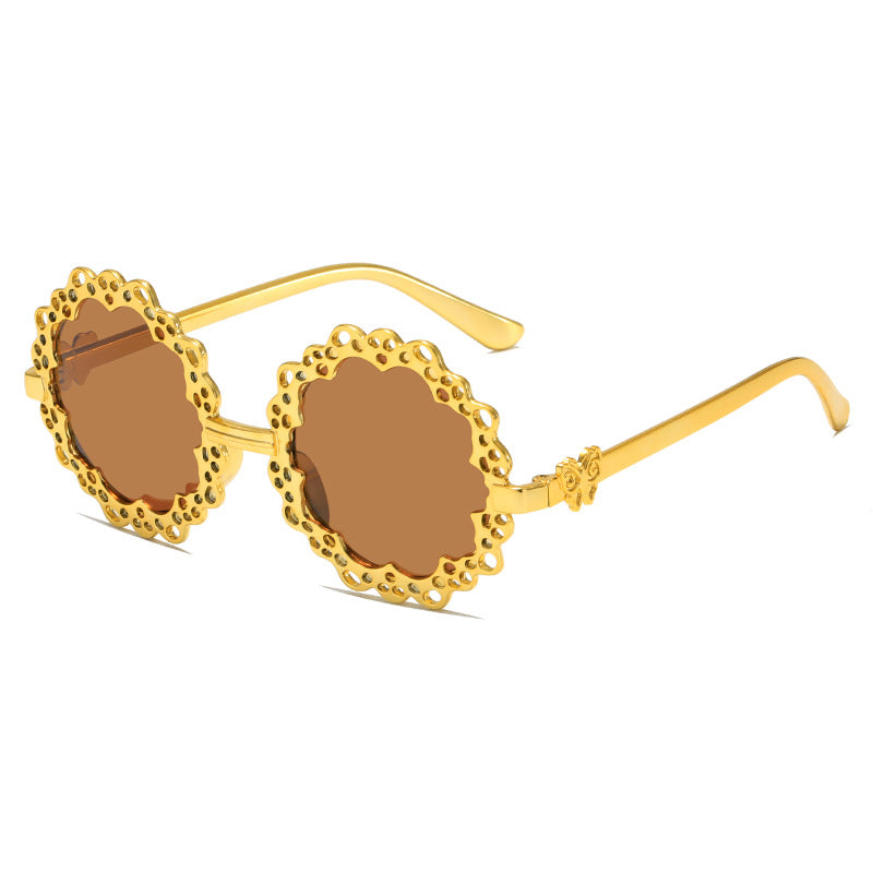 Damen modische Sonnenbrille mit blütenförmigem Rahmen Brehn