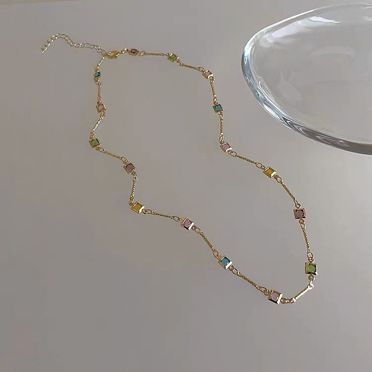 Zarte Farbige Gliederkette Brehn