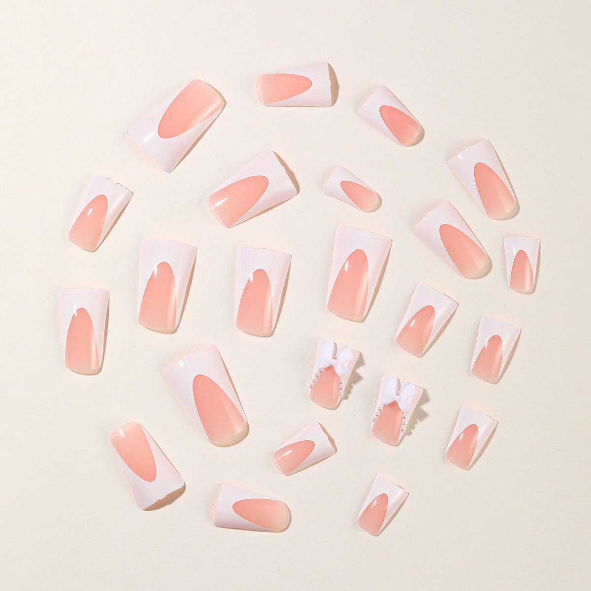 Elegante Stiletto-Nagelkunstverlängerungen mit Schleifenakzenten Brehn