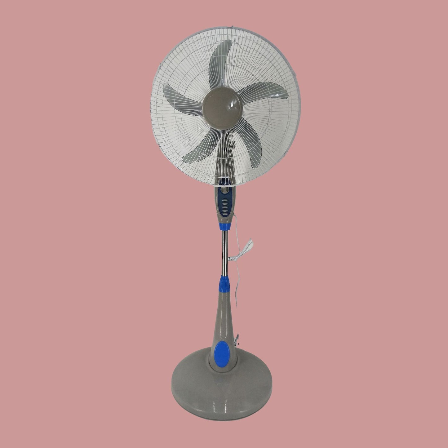 Damen Höchstleistungs-Standventilator mit verstellbarer Höhe und Fernbedienung Brehn