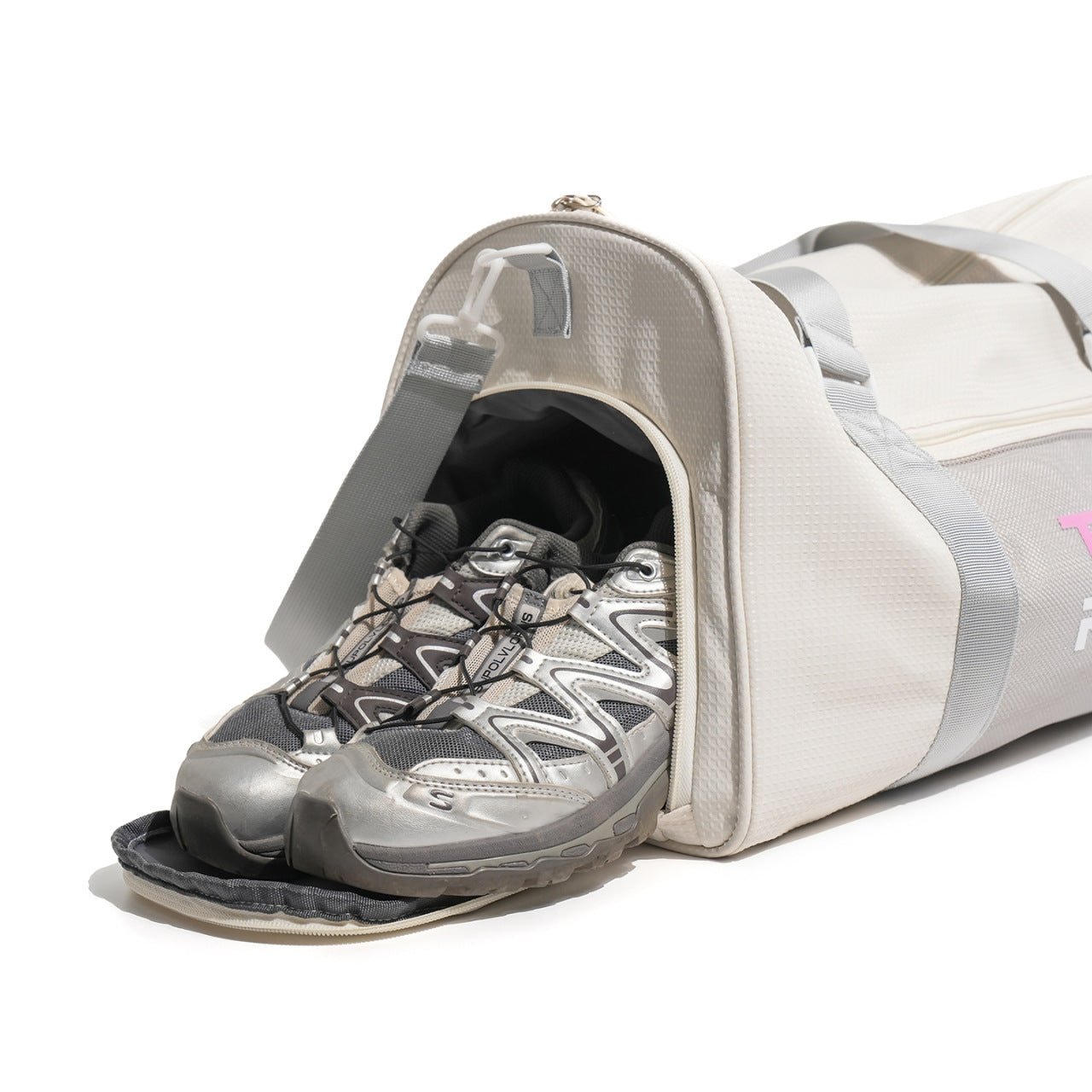 Sportliche Weekender-Tasche Mit Multifunktionalen Fächern Und Verstellbarem Schultergurt Brehn