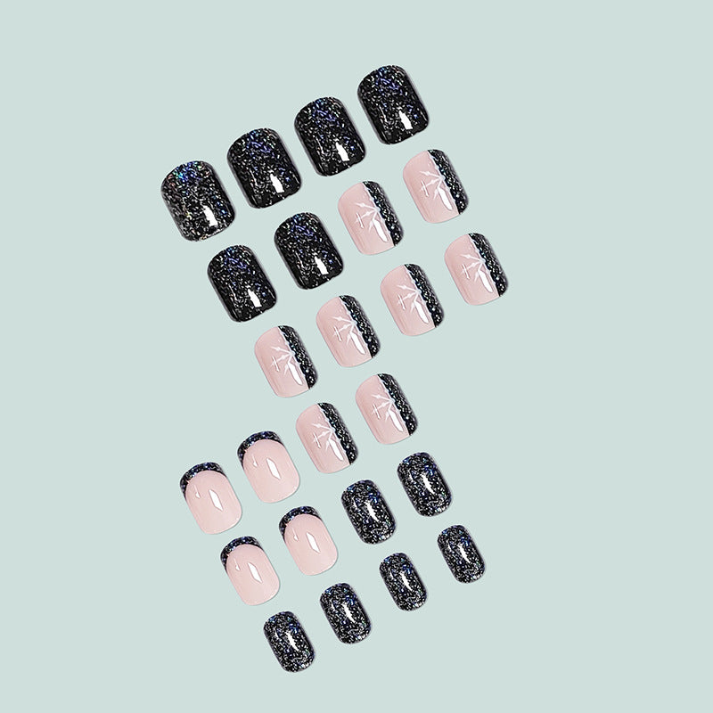 Glamouröse Nagelkunst mit festlichen Akzenten Brehn