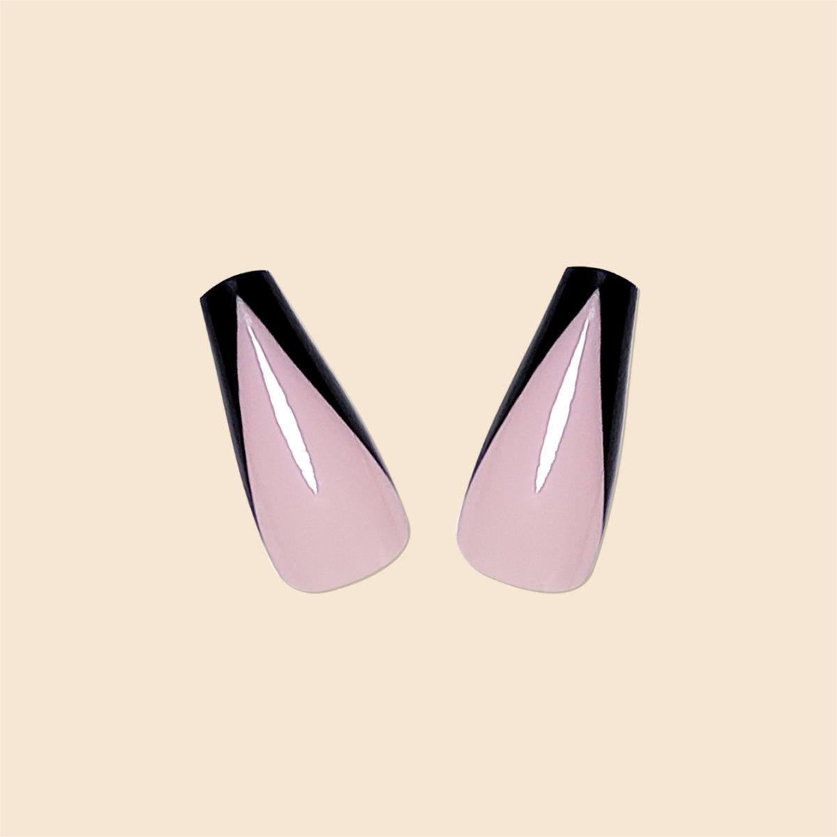 Künstlerische Stiletto-Nagelverstärkungen