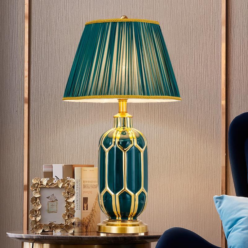 Elegante dekorative Tischlampe