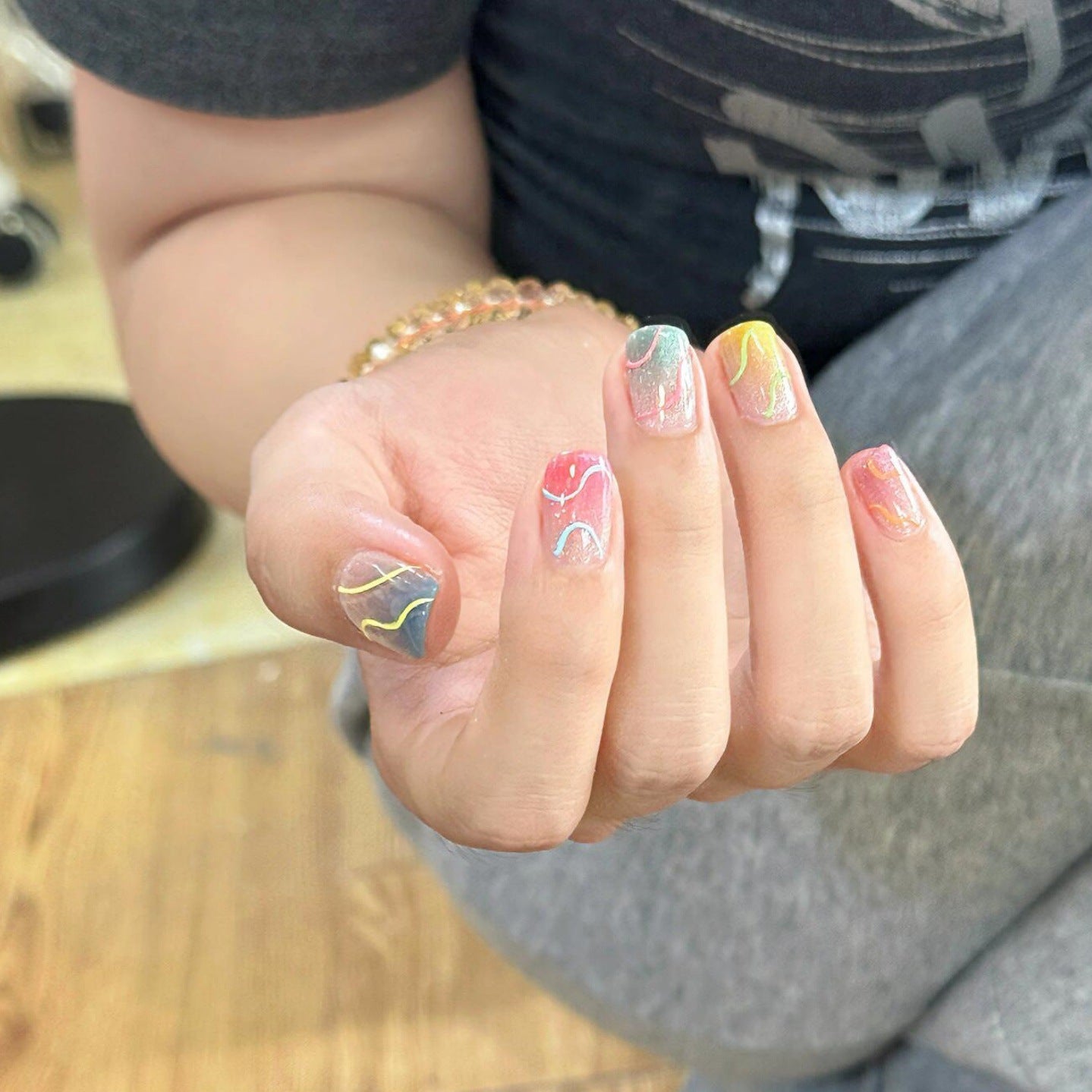Kunstnägel mit Farbenfrohem Design Brehn
