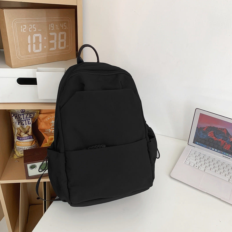 Rucksack mit Raffiniertem Stauraum und Strapazierfähigem Design Brehn