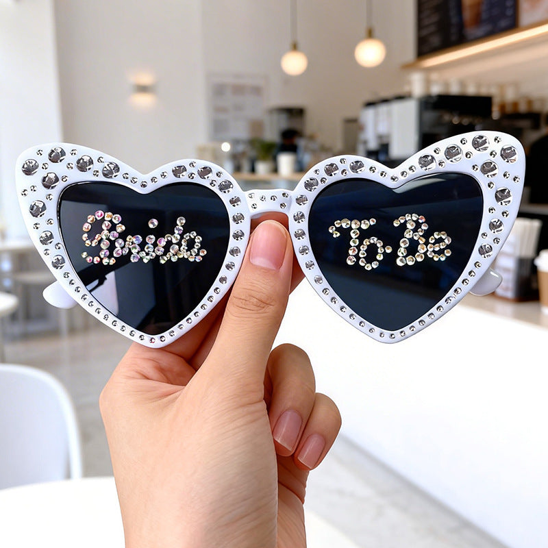 Rhinestone-besetzte Herzförmige Sonnenbrille Brehn