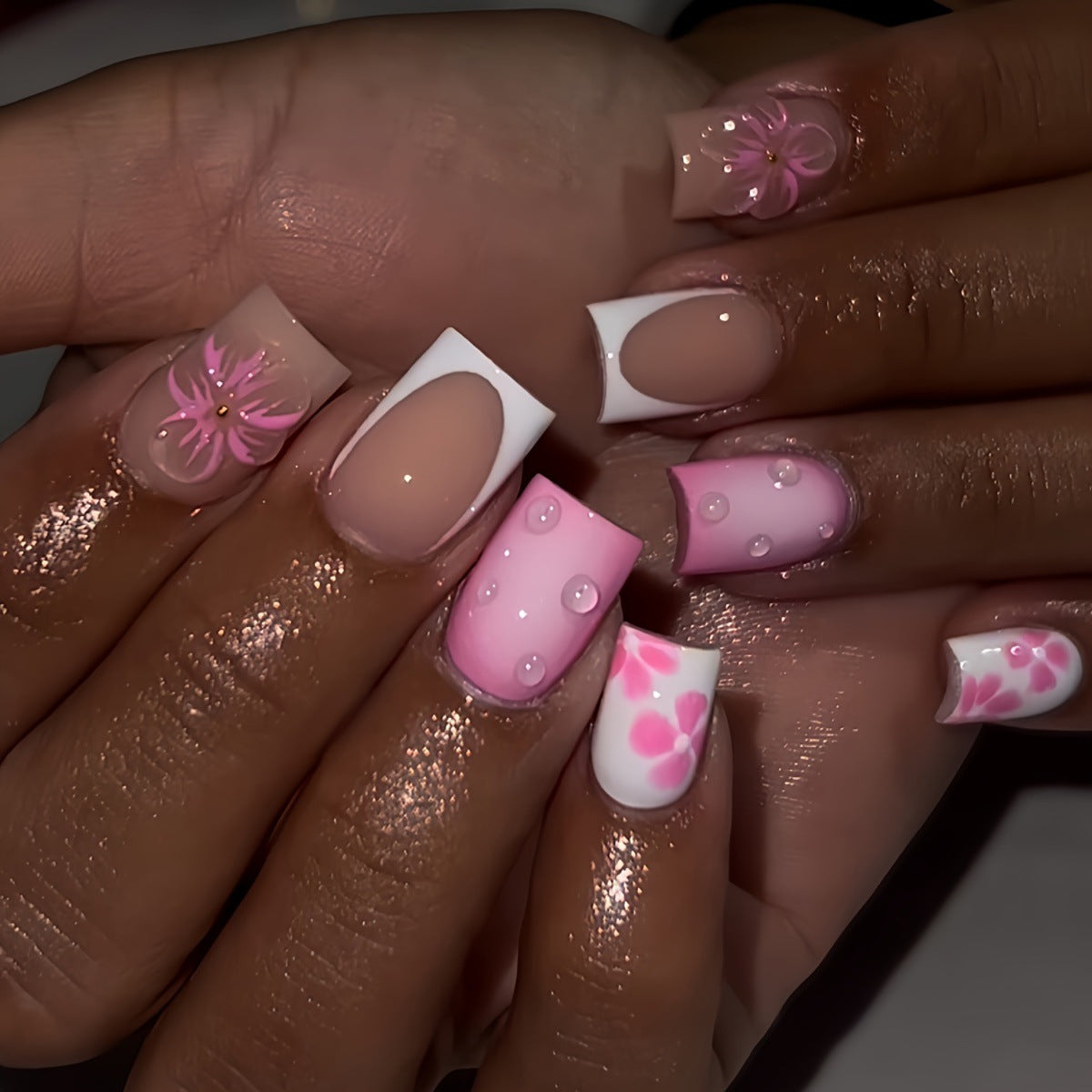 Künstlerische Florale Nagelkunst Verlängerungen Brehn