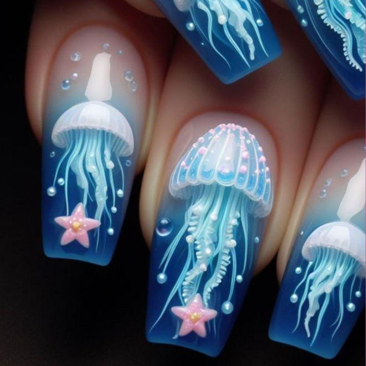 Marine-Themed Gel-Nagelkunst Designs Brehn
