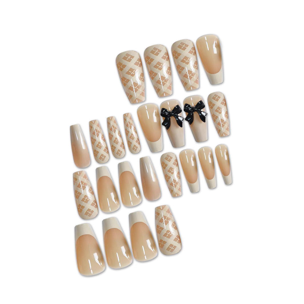 Elegante lange Druck-Nagelkunst Brehn