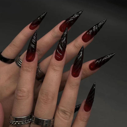Kunstvolle Nagelverlängerungen mit kreativen Augen-Design Brehn