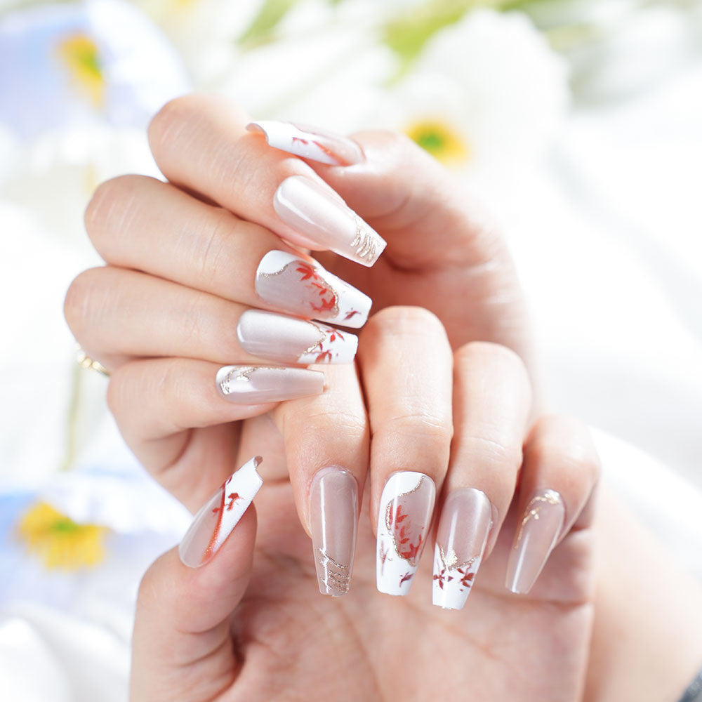 Elegantes Florales Press-On Nageldesign Brehn
