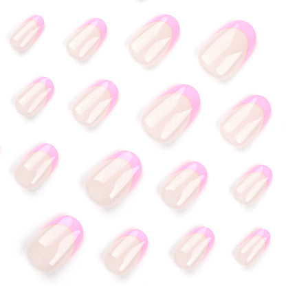 Kunstvolle Nagelkunst mit Glanz-Finish und elegantem French-Tip Brehn