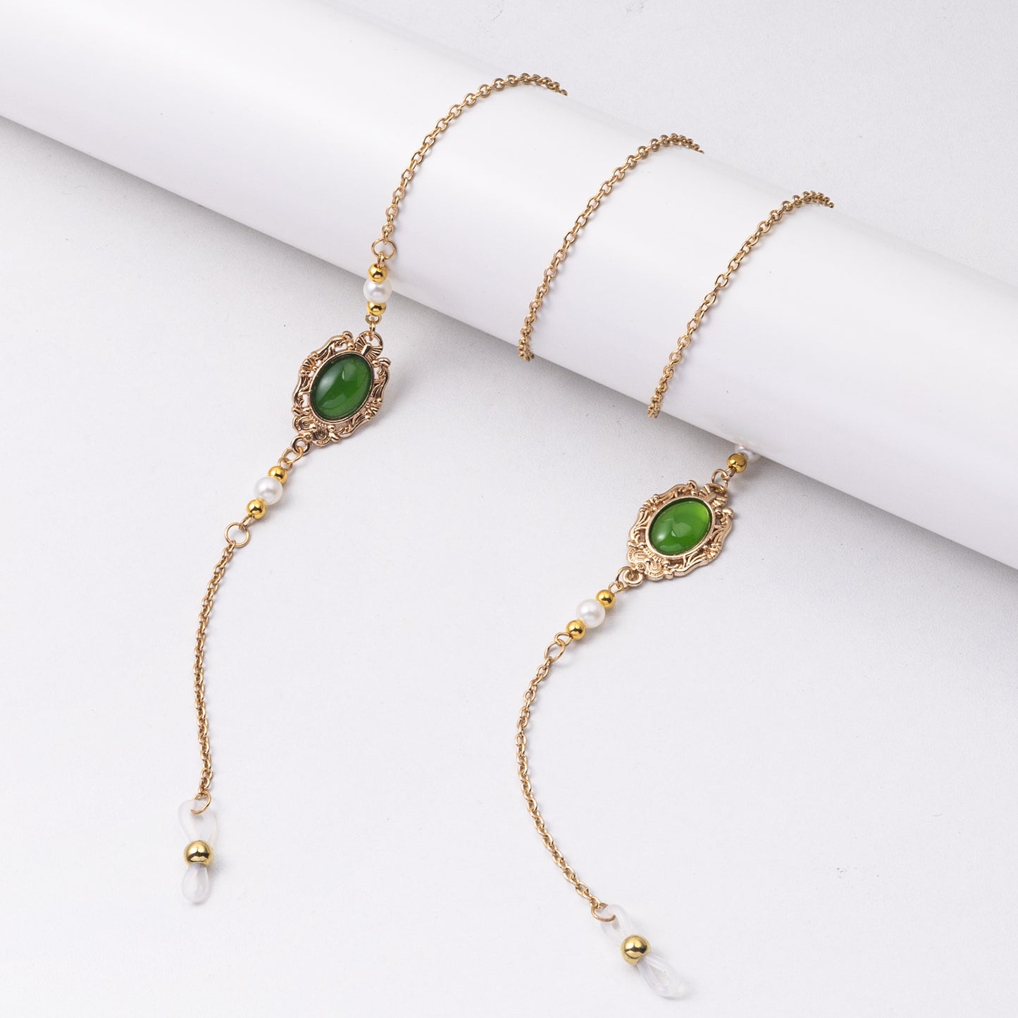 Elegante Perlen- und grünes Stein-Ohrringe Brehn