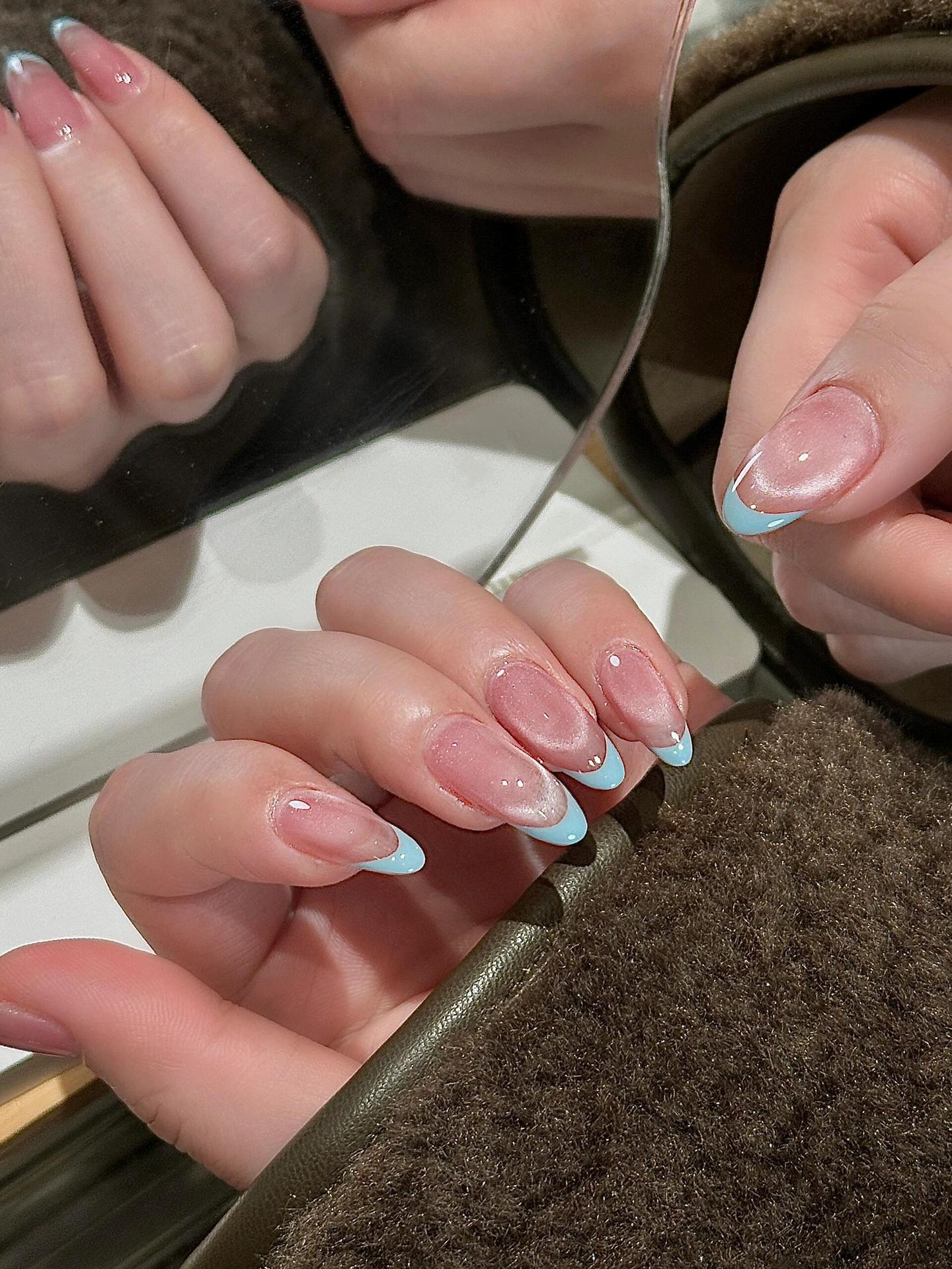 Kunstnägel mit Elegantem Spitzen-Design Brehn