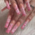 Künstliche Nagelkunst mit Herzmustern Brehn
